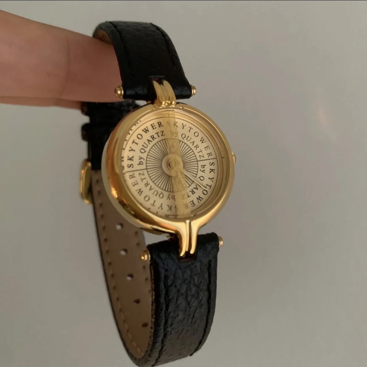 Luxury Watch With Leather Strap - 2024 발렌타인 데이 선물 새로운 여성용